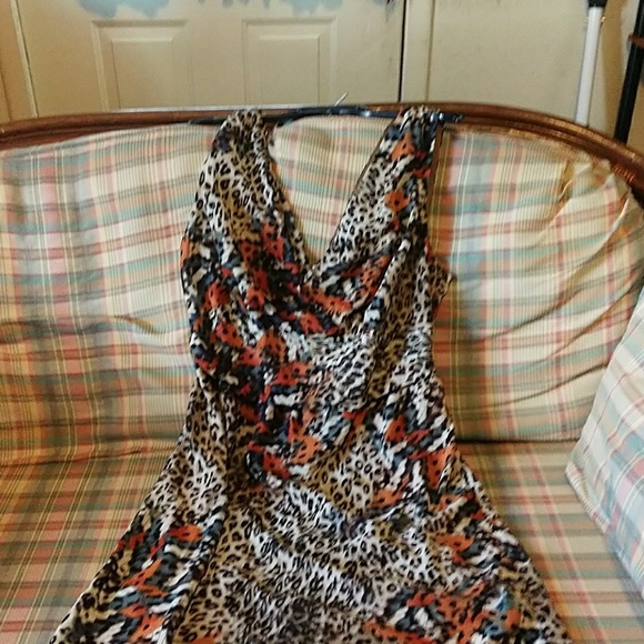 Clothes - Picture 2 of 2